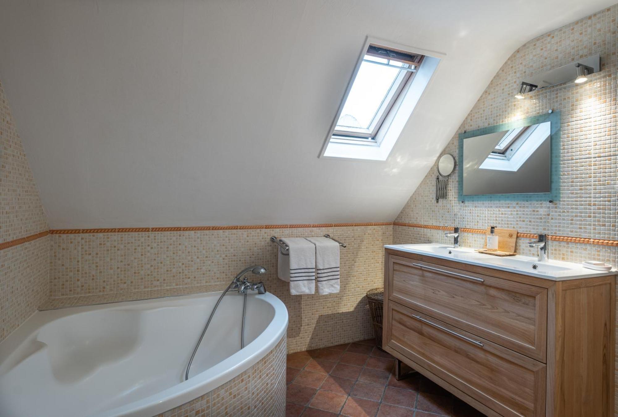 Hotel Du Bon Laboureur 5*